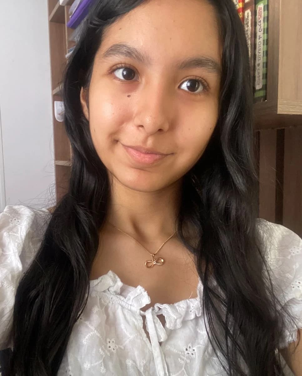 Mia Valentina Velarde